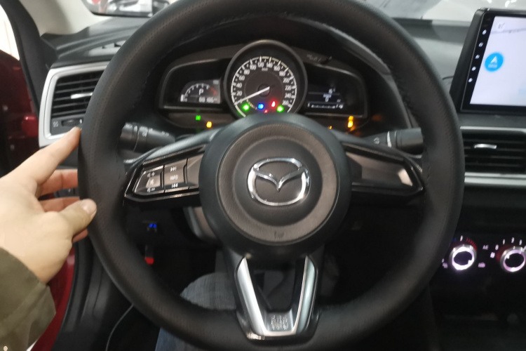 马自达3 昂克赛拉 2017款 三厢 1.5L 自动舒适型 国V中控内饰13