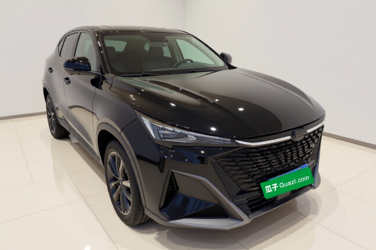 长安欧尚X5 PLUS 2023款 改款 1.5T DCT领航型车身外观3