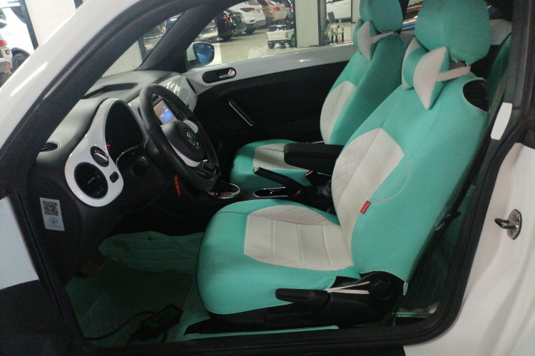 大众 甲壳虫 2014款 1.2TSI 时尚型中控内饰19