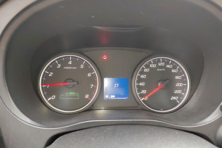 三菱 欧蓝德 2018款 2.0L 两驱荣耀版 5座局部细节14