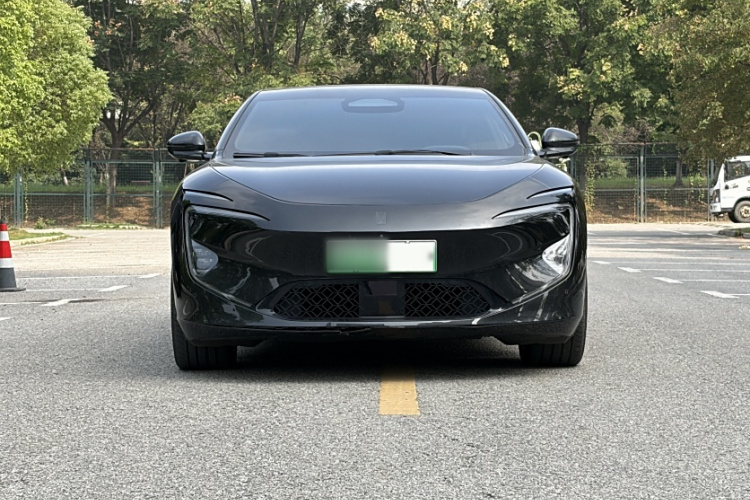 阿维塔12 2025款 Ultra增程版车身外观6006