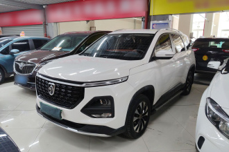 宝骏530 2021款 全球车周年纪念版 1.5T CVT豪华型 6座