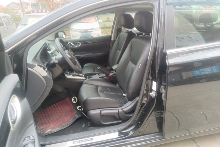 日产 轩逸 2016款 1.6XV CVT智享版中控内饰19