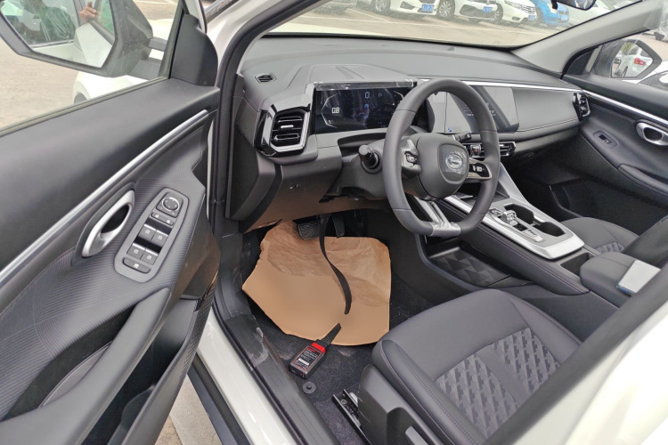 广汽传祺 传祺GS3 2026款 影速 270T 劲取版中控内饰7003