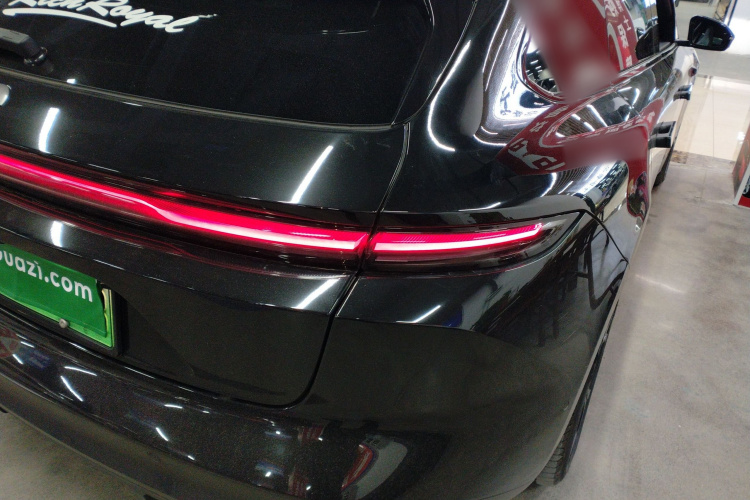 蔚来ET5 2024款 75kWh车身外观9