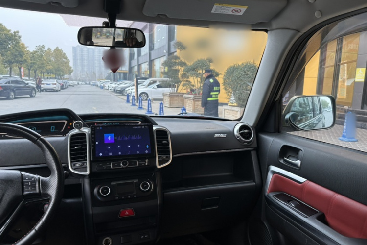 长城M2 2014款 1.5L 手动都市版中控内饰7005