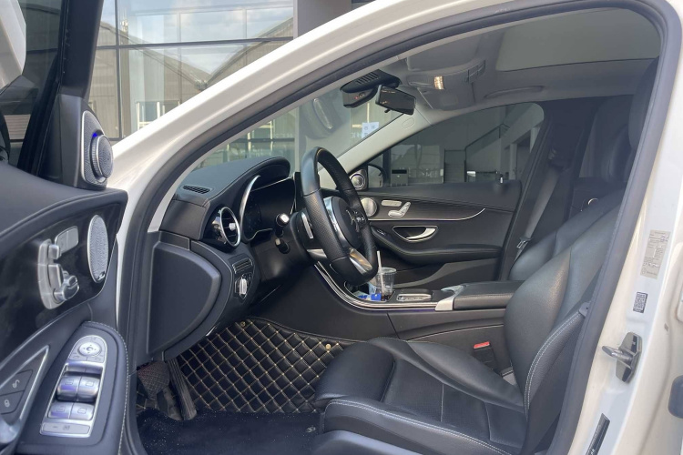 奔驰C级 2021款 C 260 L 运动星耀臻藏版中控内饰7002