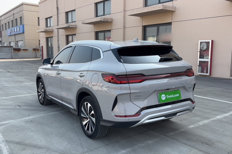 比亚迪 宋PLUS新能源 2023款 冠军版 DM-i 110KM 旗舰PLUS车身外观6004