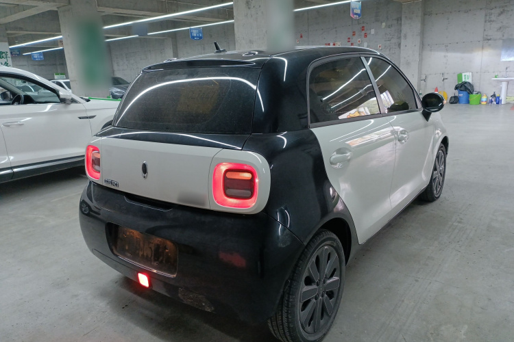 欧拉黑猫 2021款 351km 标准型车身外观7