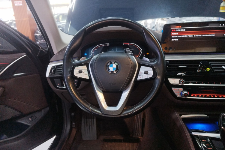 宝马5系 2021款 530Li 尊享型 豪华套装中控内饰13