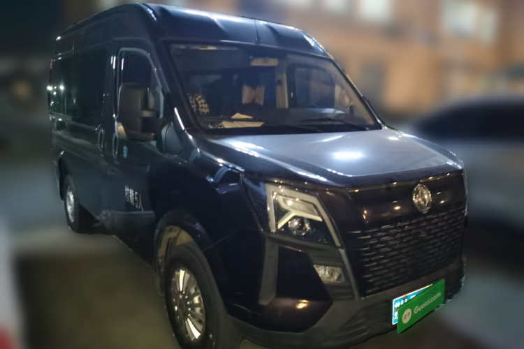 东风御风 御风 2023款 V9+ 2.0T 手动前驱多功能短轴中顶5/6座车身外观6002