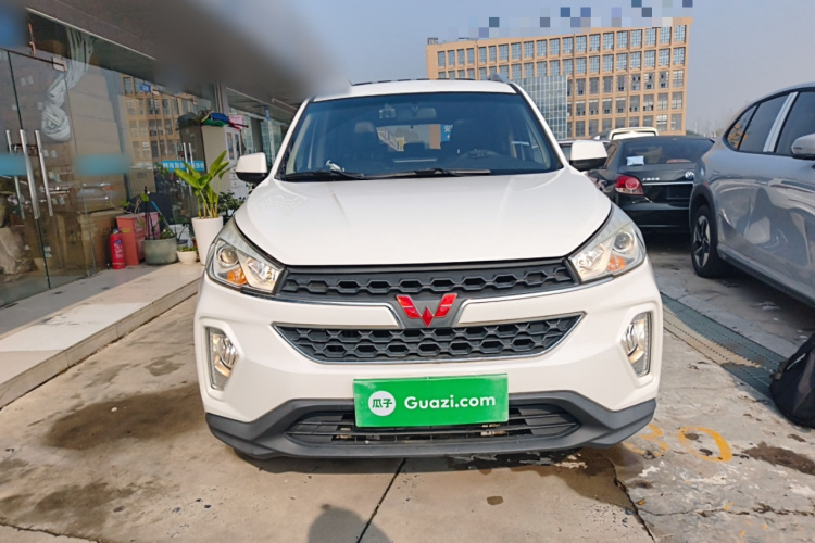 五菱汽车 五菱宏光S3 2018款 1.5L 手动豪华型 国V车身外观2