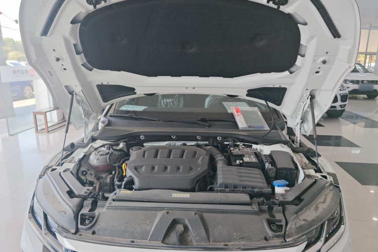 一汽-大众CC 2024款 380TSI 夺目 众享款机舱底盘24