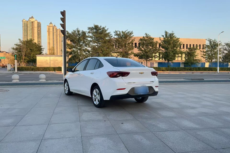 雪佛兰 科沃兹 2020款 325T 自动欣悦版车身外观6003