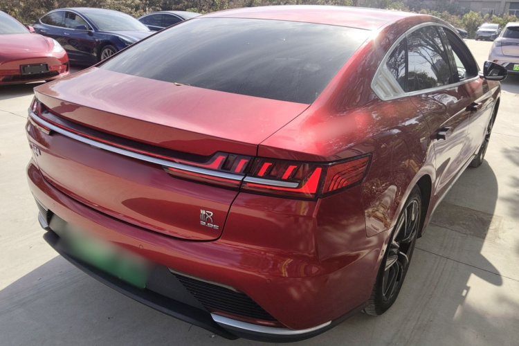 比亚迪 汉 2020款 EV 四驱高性能版旗舰型车身外观7