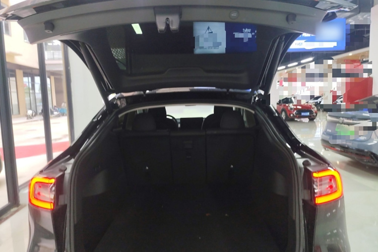 特斯拉 Model Y 2022款 改款 后轮驱动版局部细节23