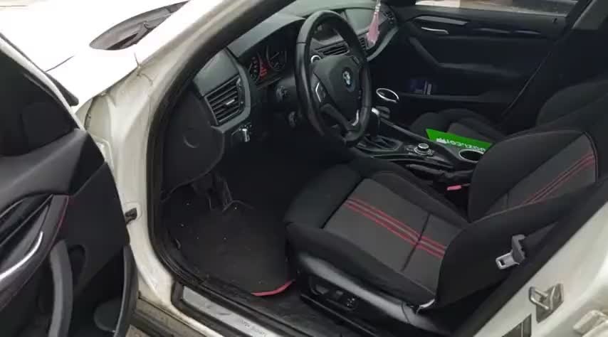 宝马X1 2013款 sDrive18i 运动设计套装实拍1