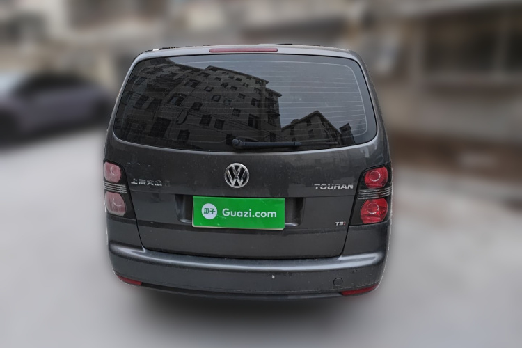 大众 途安 2015款 1.4T DSG舒适版5座车身外观6