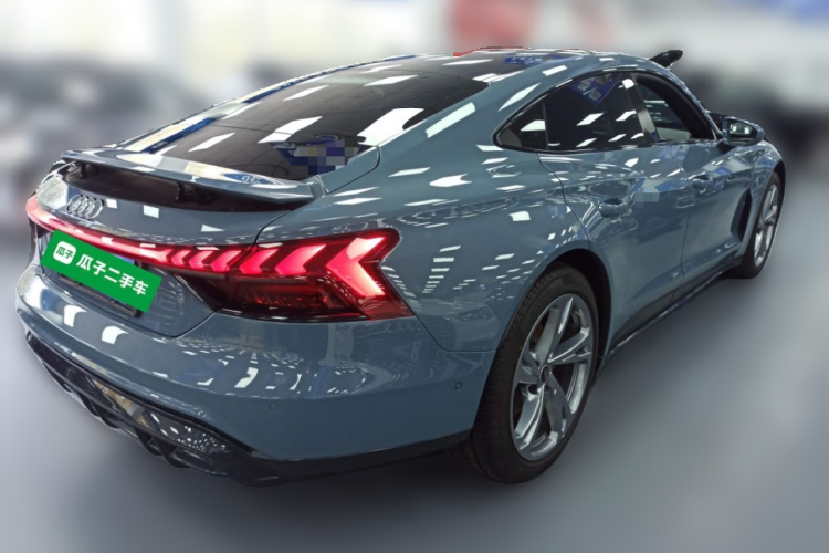 奥迪e-tron GT 2023款 基本型车身外观7