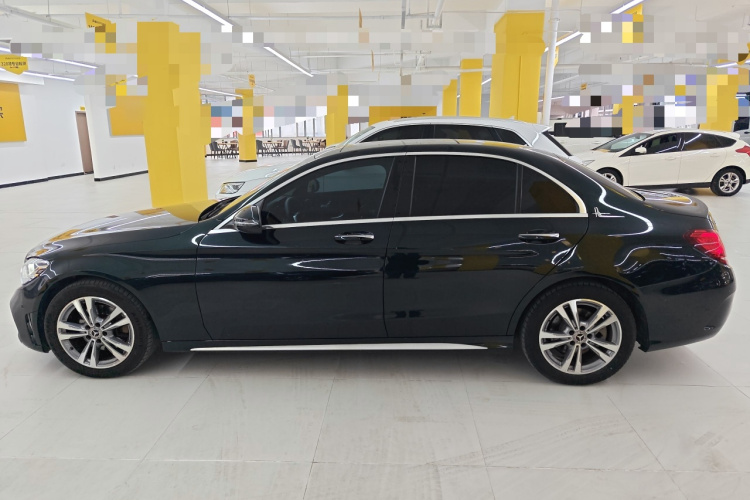 奔驰C级 2021款 C 200 L 时尚型运动版车身外观4