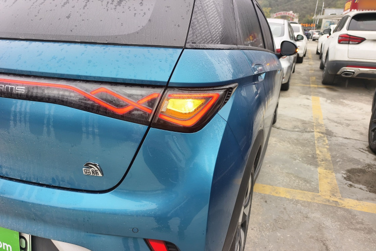 比亚迪 海豚 2021款 401km 骑士版车身外观9