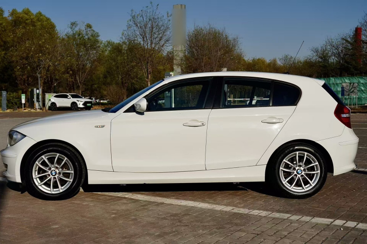 宝马1系(进口) 2008款 120i 自动挡车身外观6004