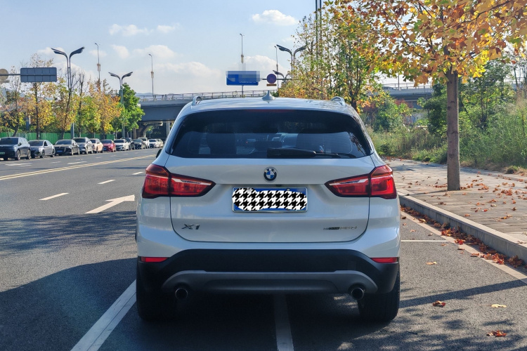 宝马X1 2018款 sDrive20Li 领先型车身外观6008