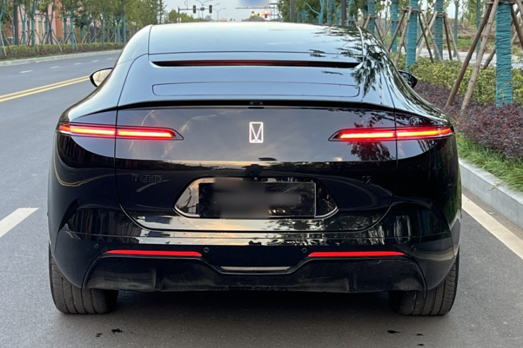 阿维塔12 2025款 Ultra增程版车身外观6002