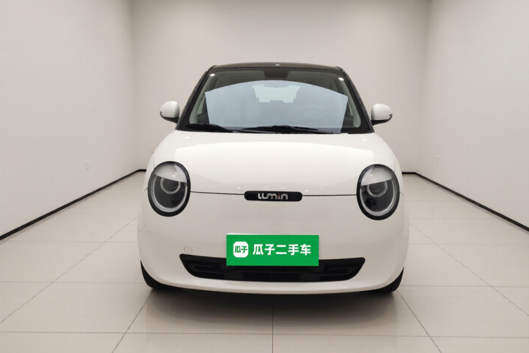 长安启源 长安Lumin 2024款 205km 橙风版车身外观2