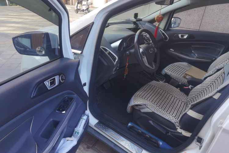 福特 翼搏 2013款 1.5L 自动尊贵型中控内饰20