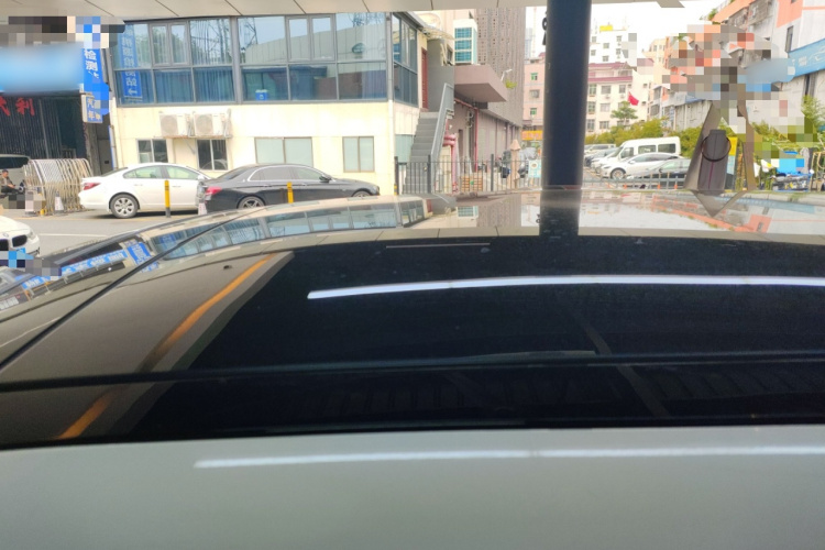 路虎 揽胜极光 2023款 极光L 200PS 精英版局部细节57