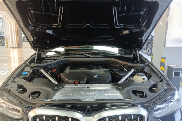 宝马X4 2022款 xDrive 30i M运动套装局部细节24