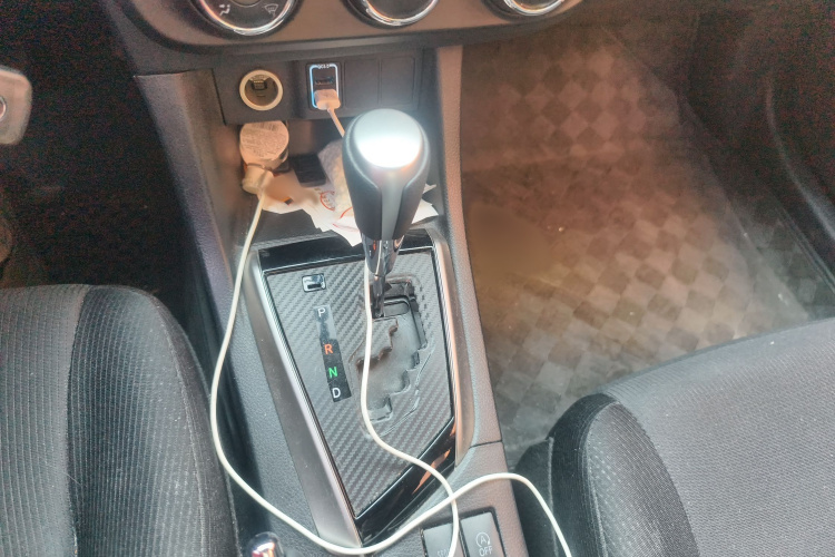 丰田 雷凌 2017款 1.2T G CVT精英版局部细节18