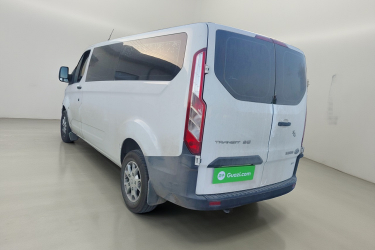 福特 全顺 2020款 2.0T汽油自动多功能商用车中轴低顶双开尾门国VI车身外观5