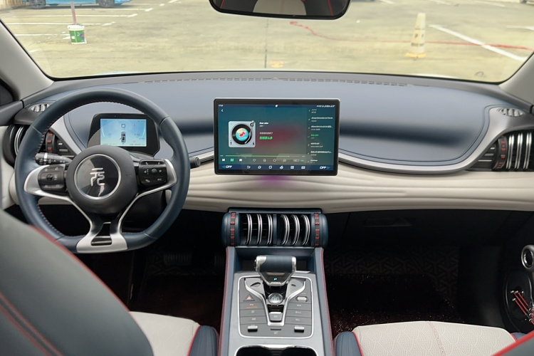 比亚迪 元PLUS 2022款 430KM 尊贵型中控内饰7003