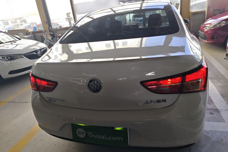 别克 威朗 2019款 三厢 15S 自动进取型车身外观6