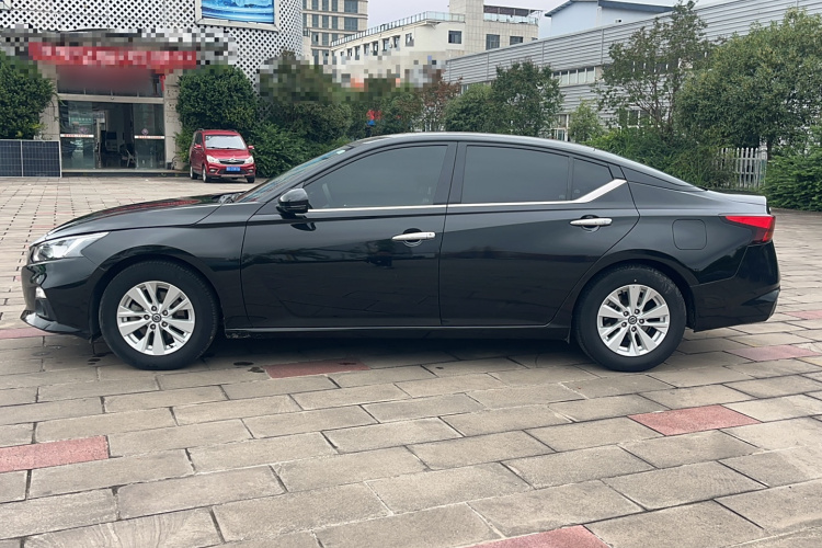 日产 天籁 2021款 2.0L XE 专享版车身外观6009