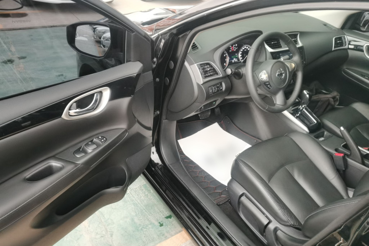 日产 轩逸 2019款 1.6XV CVT智联尊享版 国VI中控内饰7003