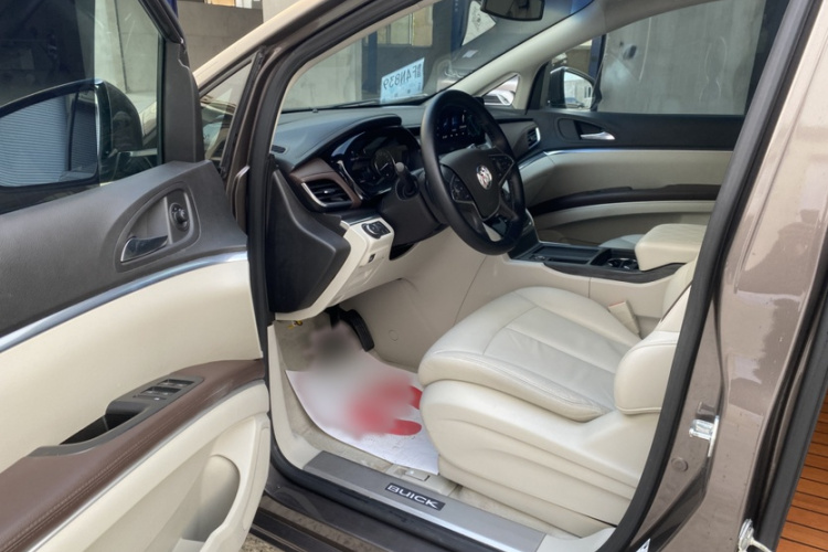 别克GL8 2021款 陆上公务舱 652T 豪华型中控内饰7002