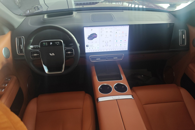 理想汽车 理想L9 2024款 Ultra中控内饰12