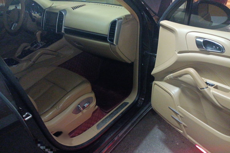 保时捷 2015款 Cayenne 3.0T局部细节9005