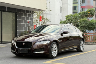 捷豹XFL 2018款 XFL 2.0T 250PS 豪华版