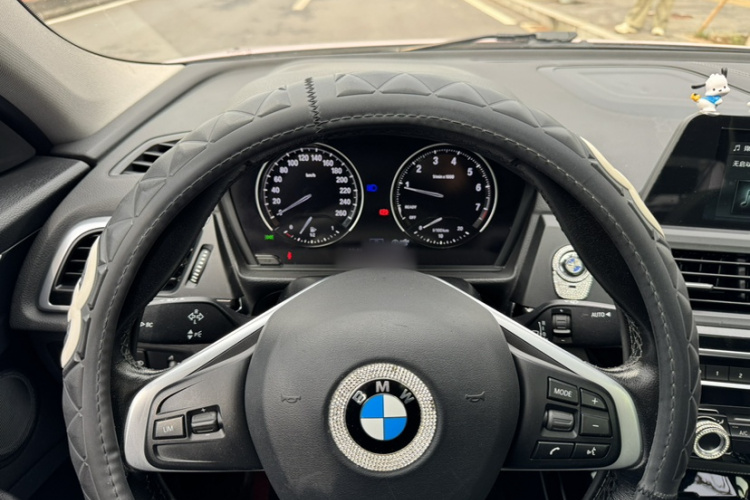 宝马1系 2018款 118i 运动型局部细节14