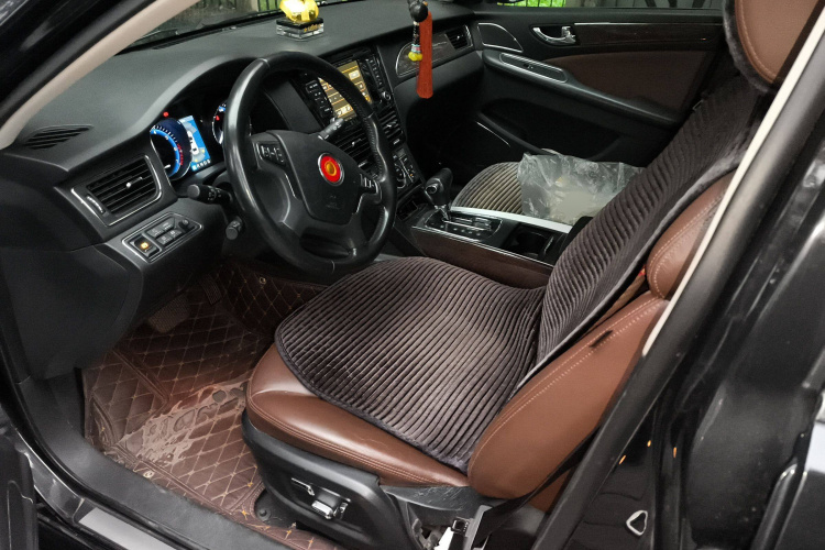 红旗H7 2015款 2.0T 豪华型中控内饰19