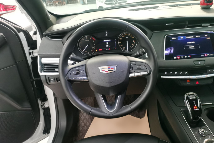 凯迪拉克XT4 2020款 改款 28T 两驱技术型中控内饰13