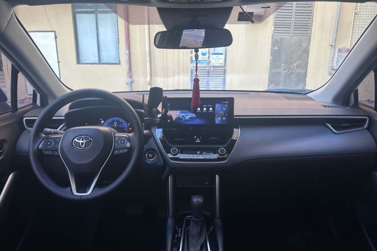 丰田 锋兰达 2023款 2.0L CVT领先版车身外观6006