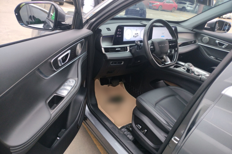 奇瑞 瑞虎8 PRO 2024款 冠军版 290T 两驱闪耀版 7座中控内饰20