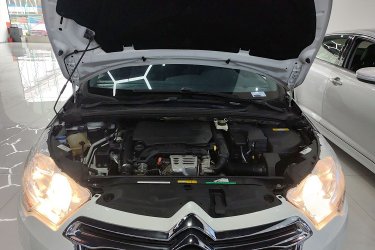 雪铁龙C4L 2015款 1.2T 自动豪华版局部细节24