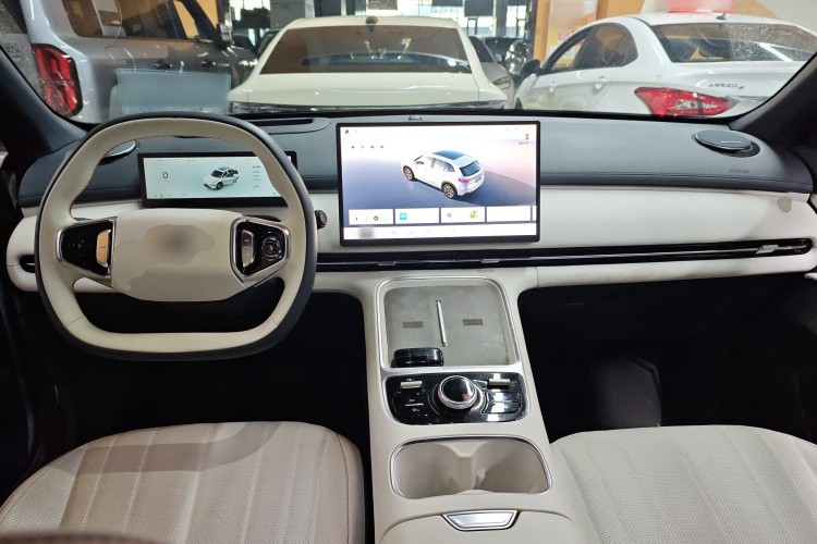 吉利银河 银河星舰7 EM-i 2025款 120km 领航版中控内饰7002