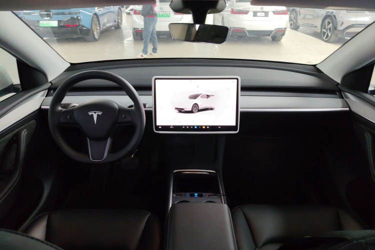 特斯拉 Model Y 2024款 后轮驱动版中控内饰12